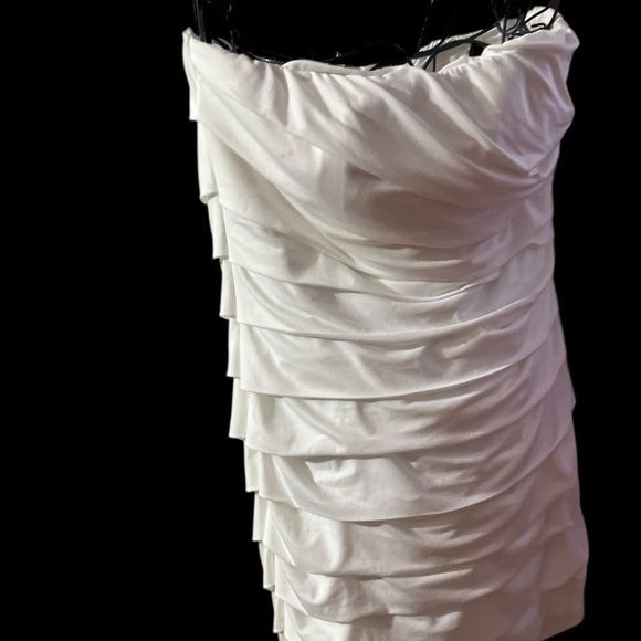 Speechless Strapless White Dress - Picture 8 of 9